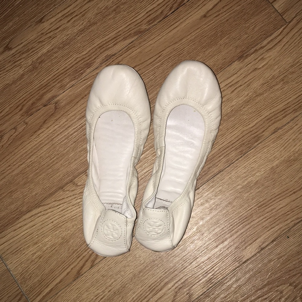 Tory burch white flats